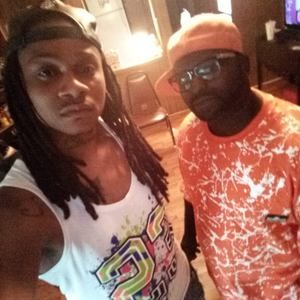 Meet your Posher, Derrick